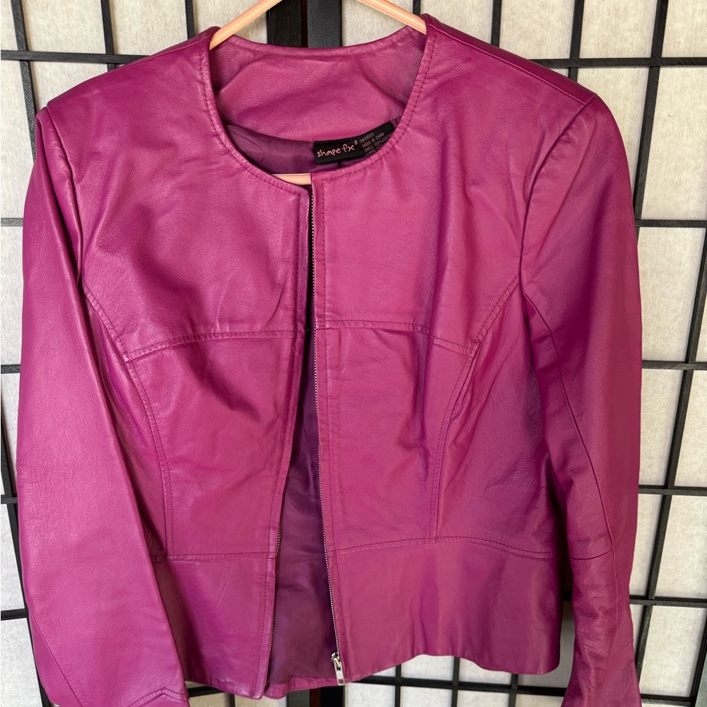 Shape FX 100% leather waisted lavender jacket!